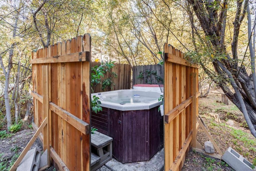 Beautiful A-frame Mountain With Hot Tub! * Running Springs