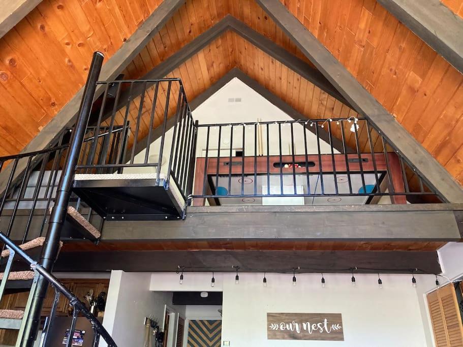 Beautiful A-frame Mountain With Hot Tub! Hébergement de vacances
